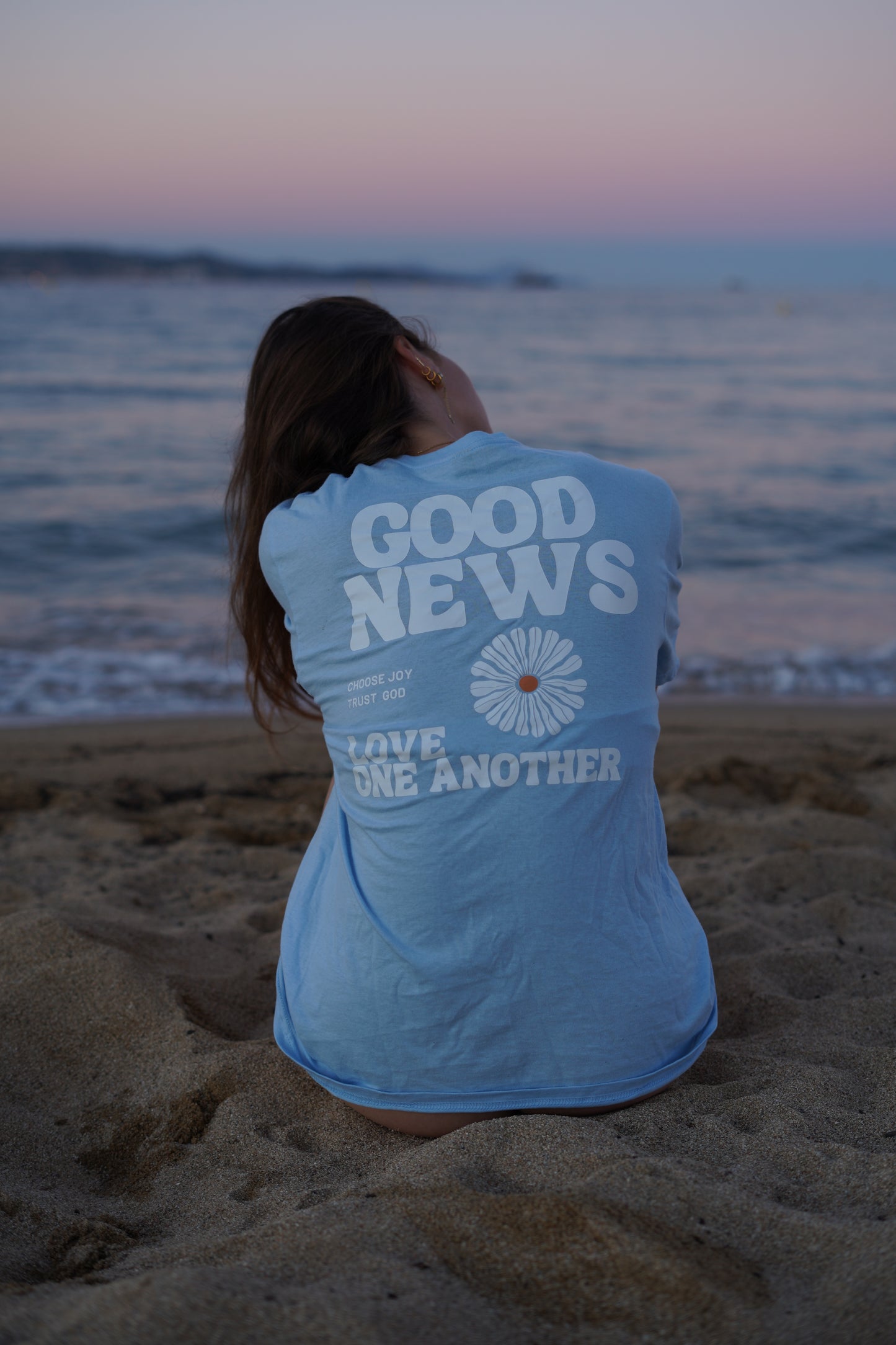 T-shirt "Good News"