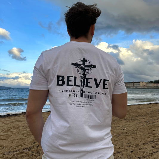 T-shirt Believe