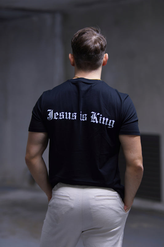 T-shirt "Jesus is King"