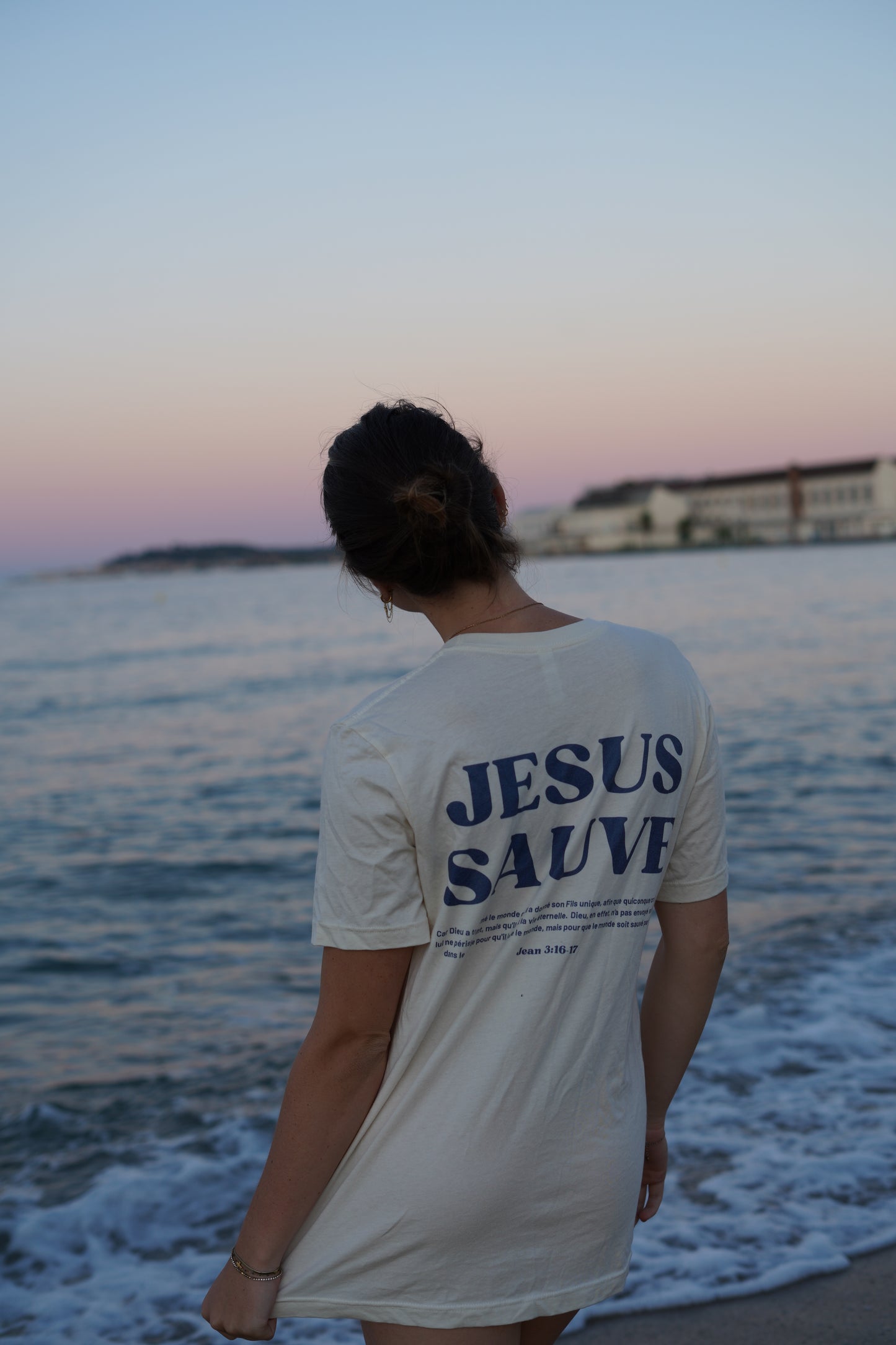 T-shirt Jesus Sauve