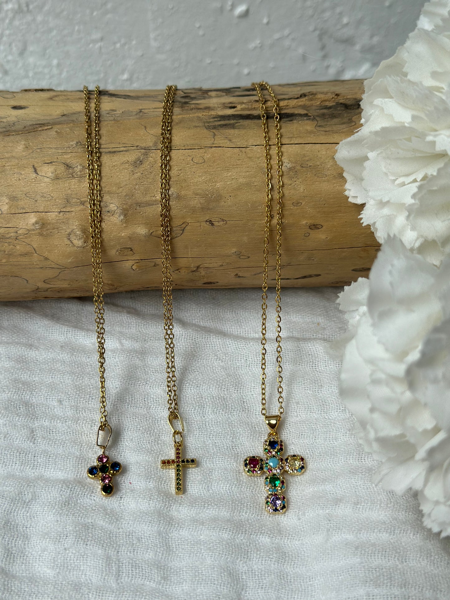 Colorful cross necklace - Elegant and Refined