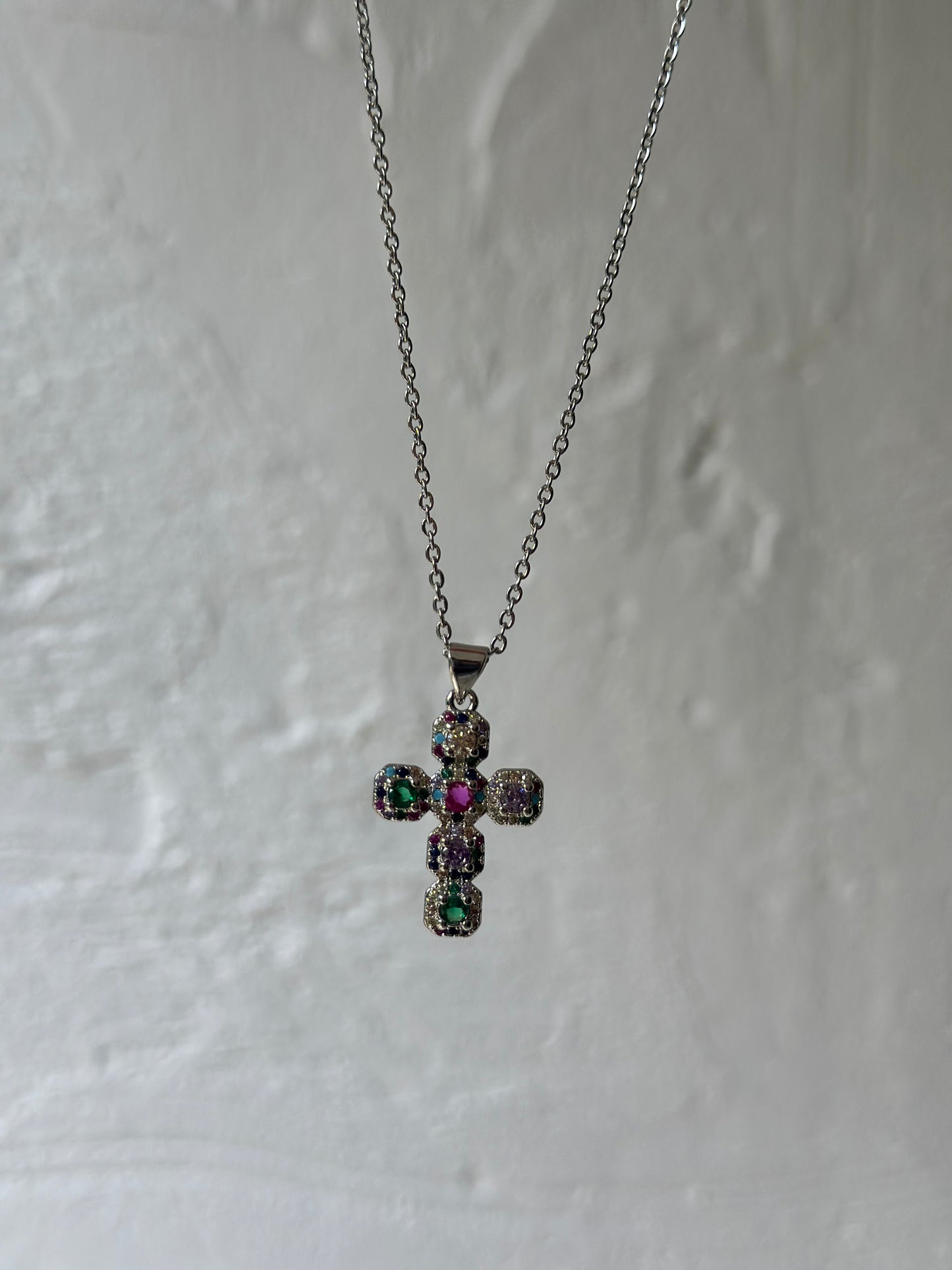 Colorful cross necklace - Elegant and Refined